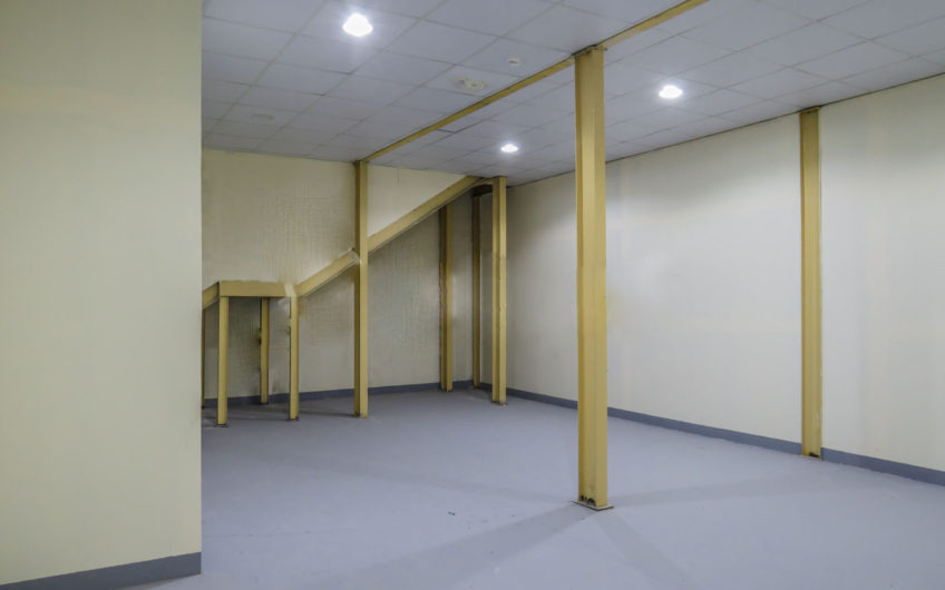 High Ceiling Storage For Rent